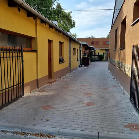 شقة 235 - 1 Jaroměř